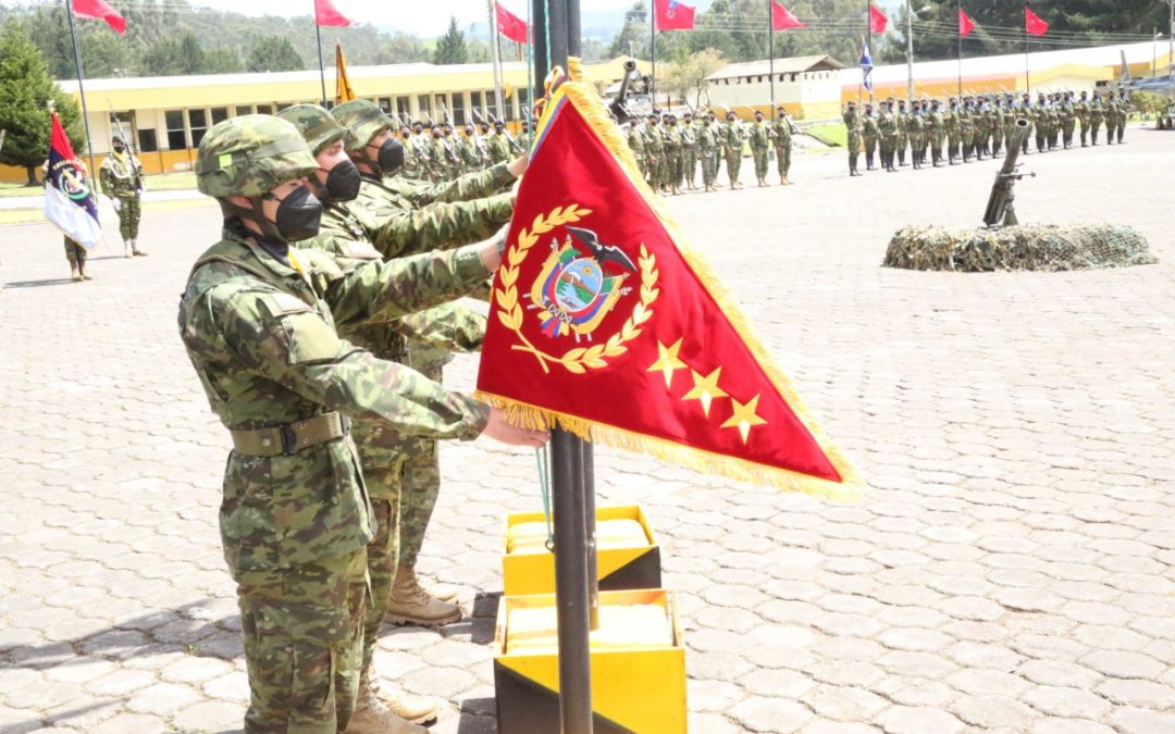 Ceremonia militar con motivo de ascensos de campaña de señores Generales de División, oficiales, superiores, subalternos y voluntarios del Ejército Ecuatoriano