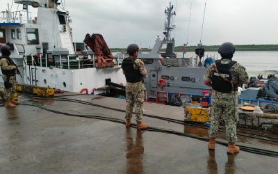 FF.AA realiza operaciones militares de rescate a tres pescadores secuestrados a 50 millas náuticas de la costa de Esmeraldas